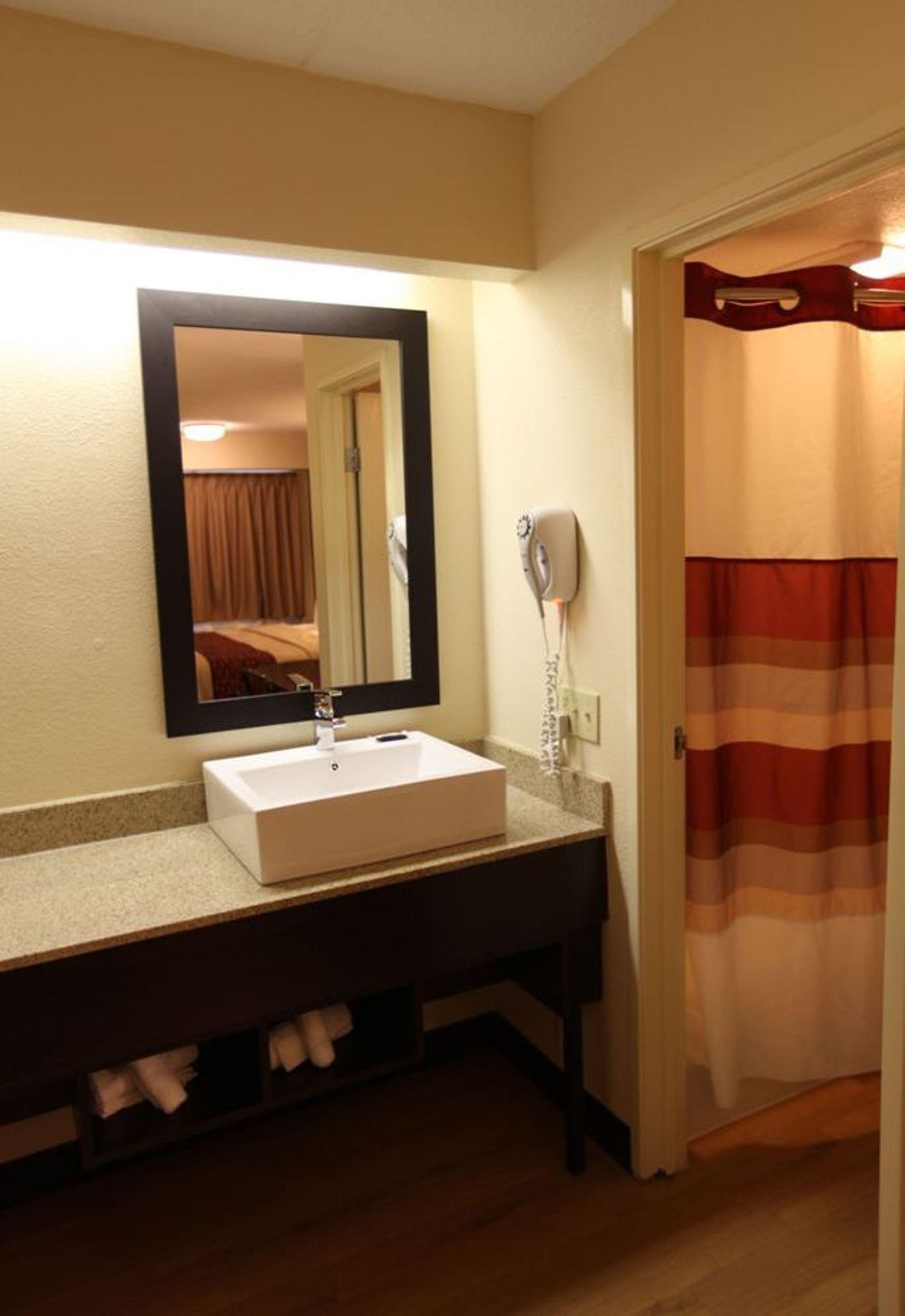 Red Roof Inn Plus+ Washington Dc - Alexandria Ngoại thất bức ảnh