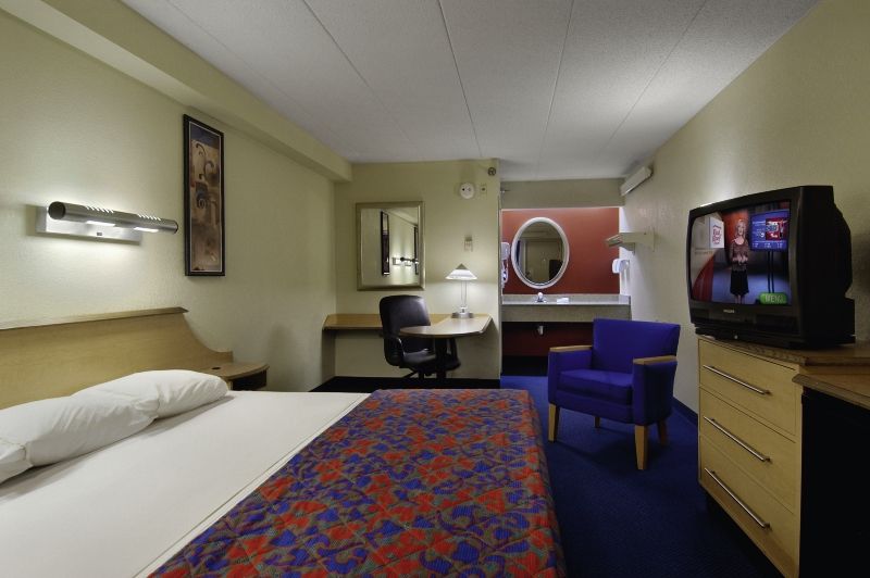 Red Roof Inn Plus+ Washington Dc - Alexandria Phòng bức ảnh